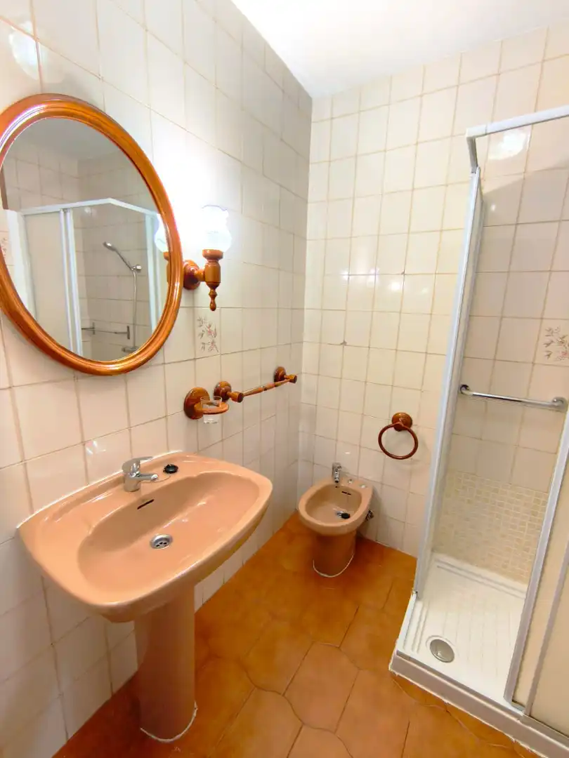 Bathroom of Flat for rent in Badajoz  with Furnished, Oven and Washing machine