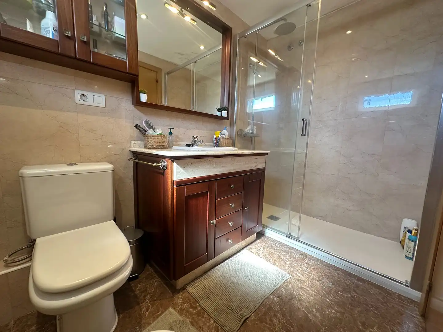 Baño de Casa o chalet en venta en Santiago de Compostela  con Calefacción, Jardín privado y Parquet