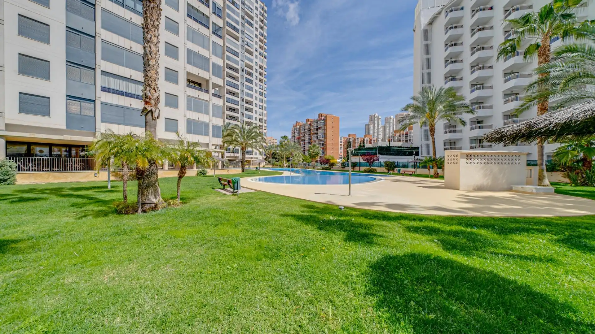 Apartament amb terrassa en venda a Avenida DERRAMADOR, imagen 28