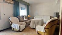 Living room of House or chalet for sale in  Sevilla Capital  with Air Conditioner, Heating and Terrace