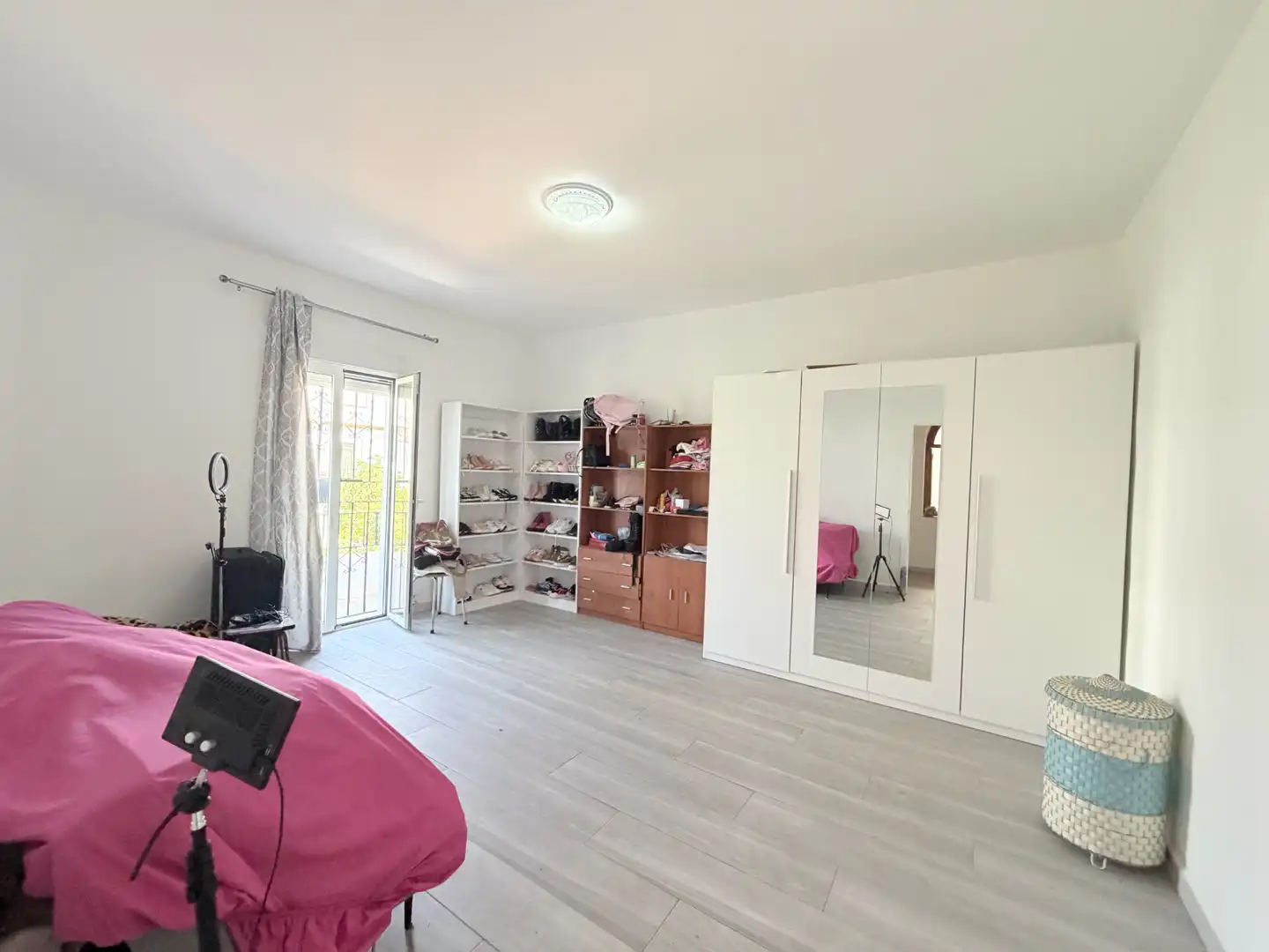 Bedroom of Detached homes for sale in Sevilla  with Air Conditioner, Terrace and Storage room