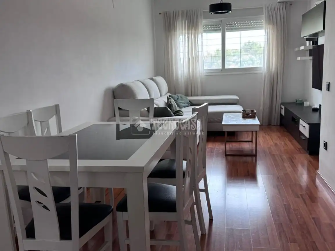 Sala d'estar de Pis en venda en Sevilla
