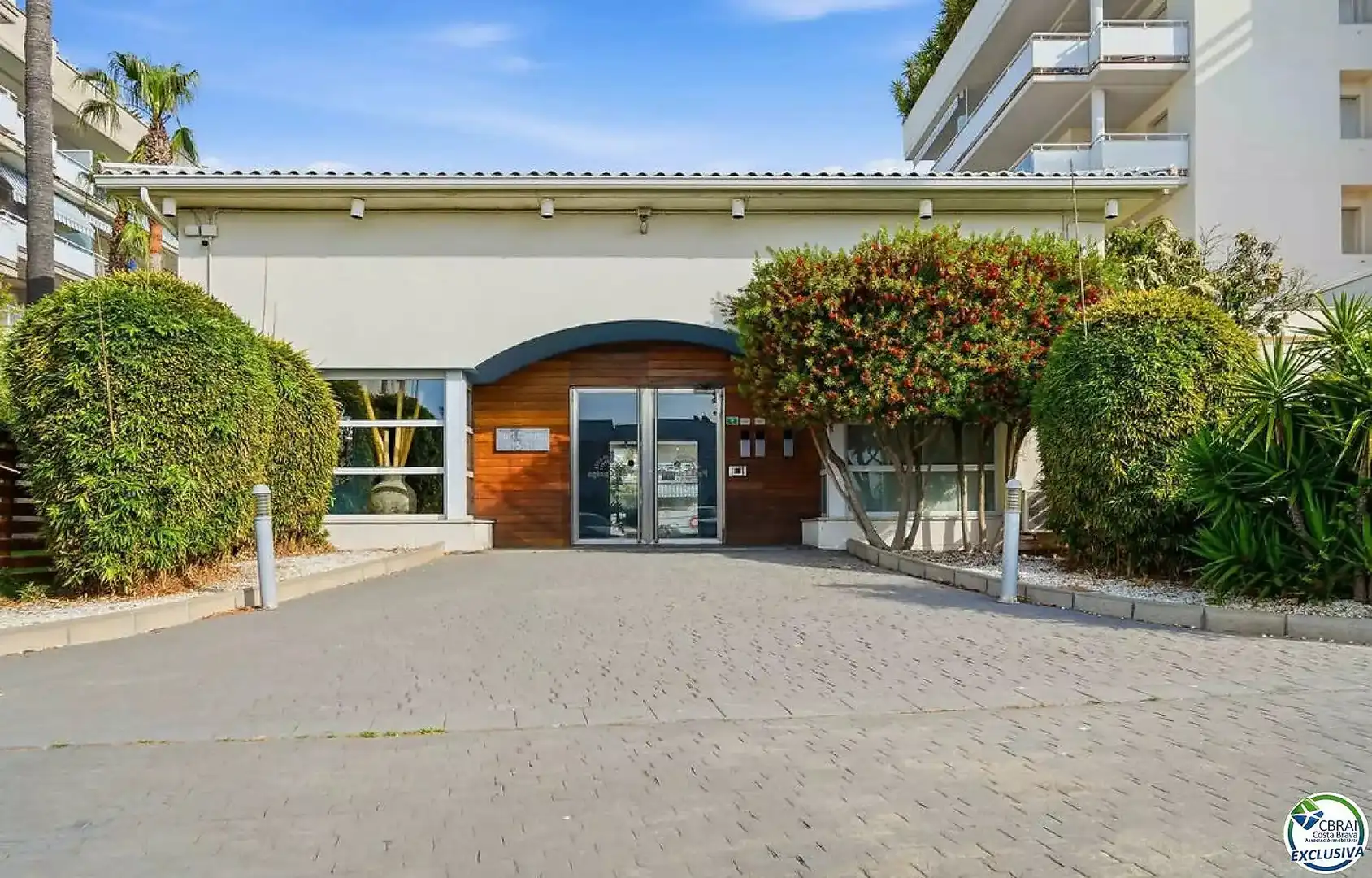 Exterior view of Apartments for sale in Roses  with Air Conditioner, Heating and Terrace