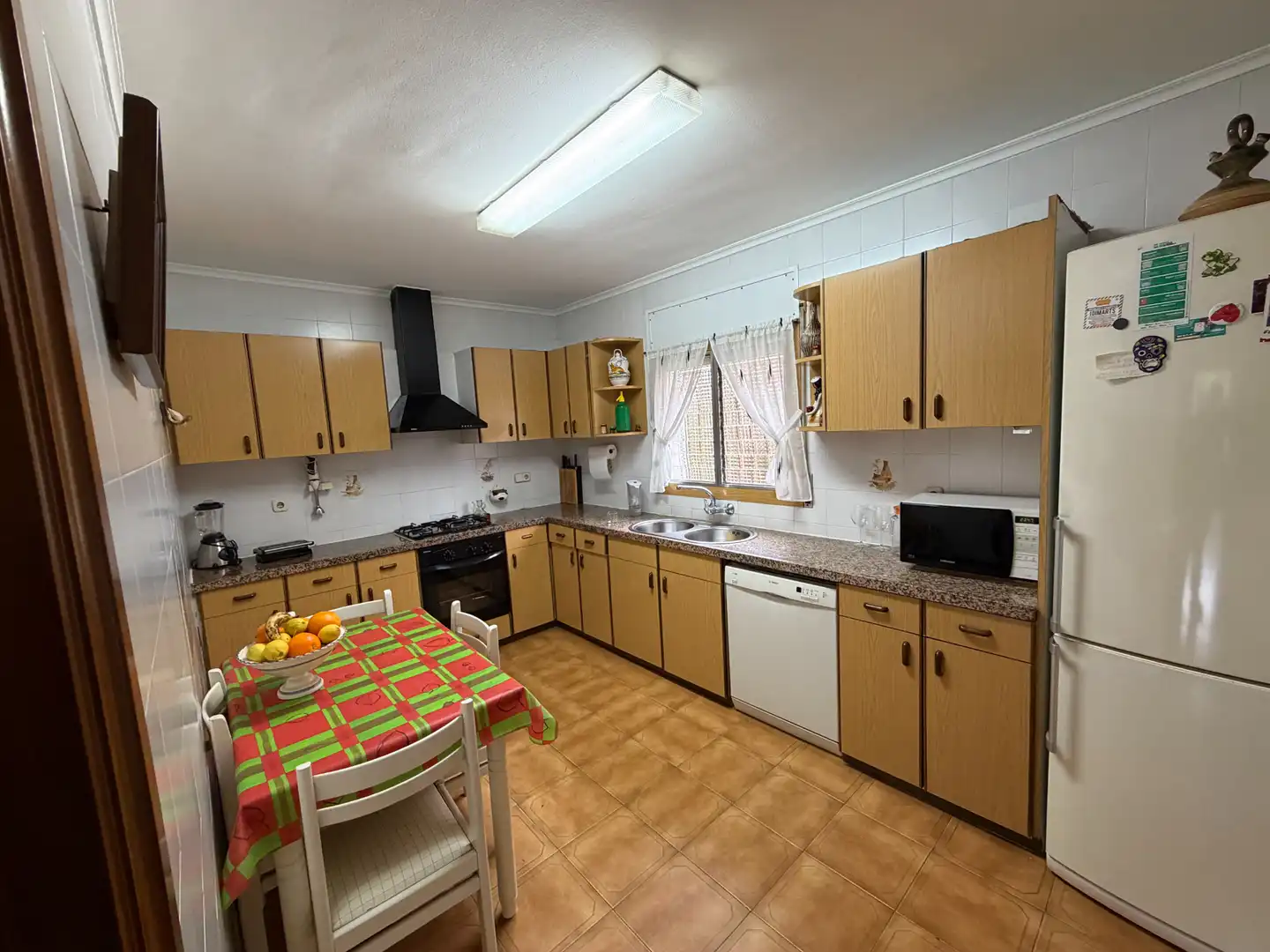 Cocina de Casa o chalet en venta en Barberà del Vallès con Aire acondicionado, Calefacción y Jardín privado