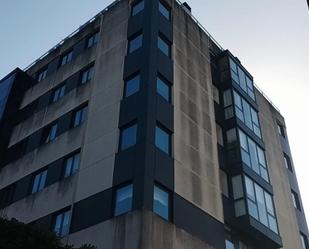Vista exterior de Àtic en venda en Viveiro amb Calefacció, Terrassa i Traster