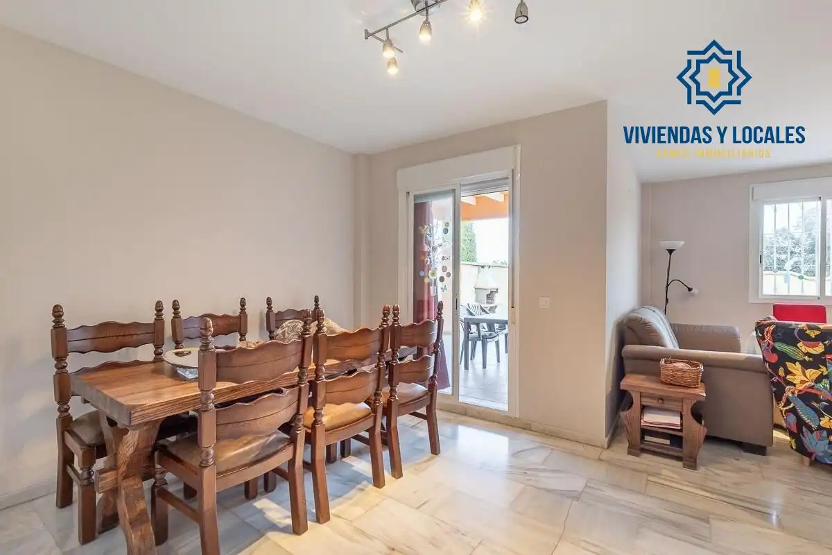 Detached house with pool for sale in Calle Calle Venus, imagen 5