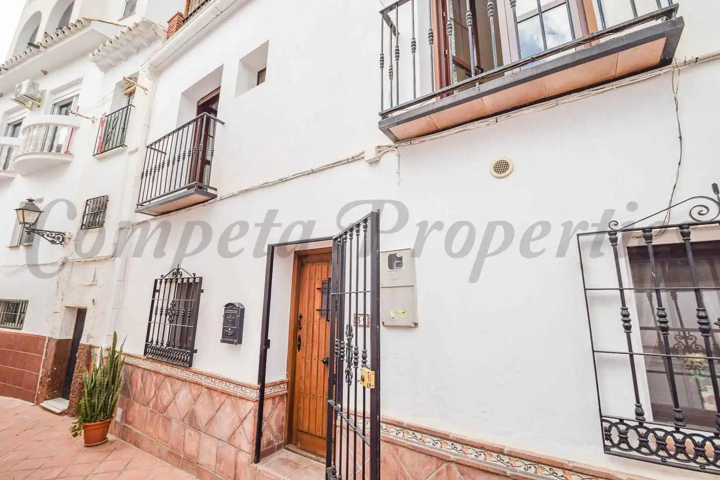 Vista exterior de Casa o xalet en venda en Torrox amb Calefacció, Terrassa i Traster
