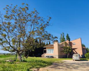 Exterior view of House or chalet for sale in Binéfar