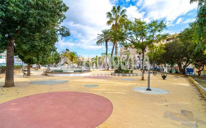 Vista exterior de Pis en venda en Vélez-Málaga amb Aire condicionat i Terrassa