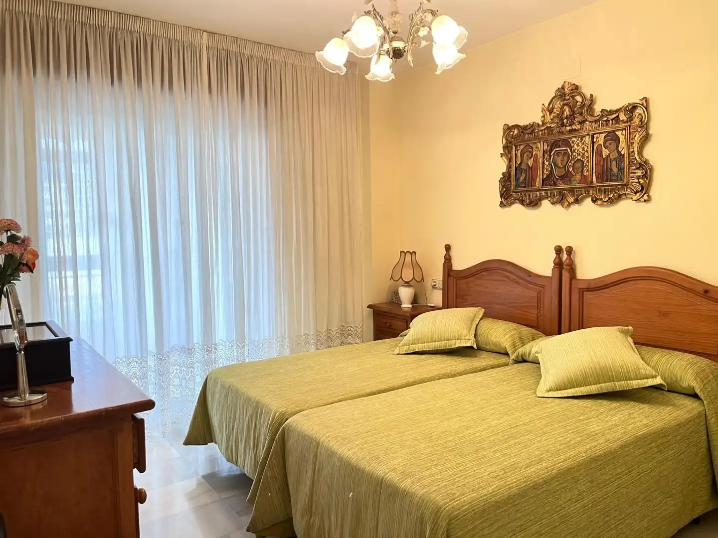 Schlafzimmer von Wohnungen zum Verkauf in Fuengirola mit Gemeinschaftspool