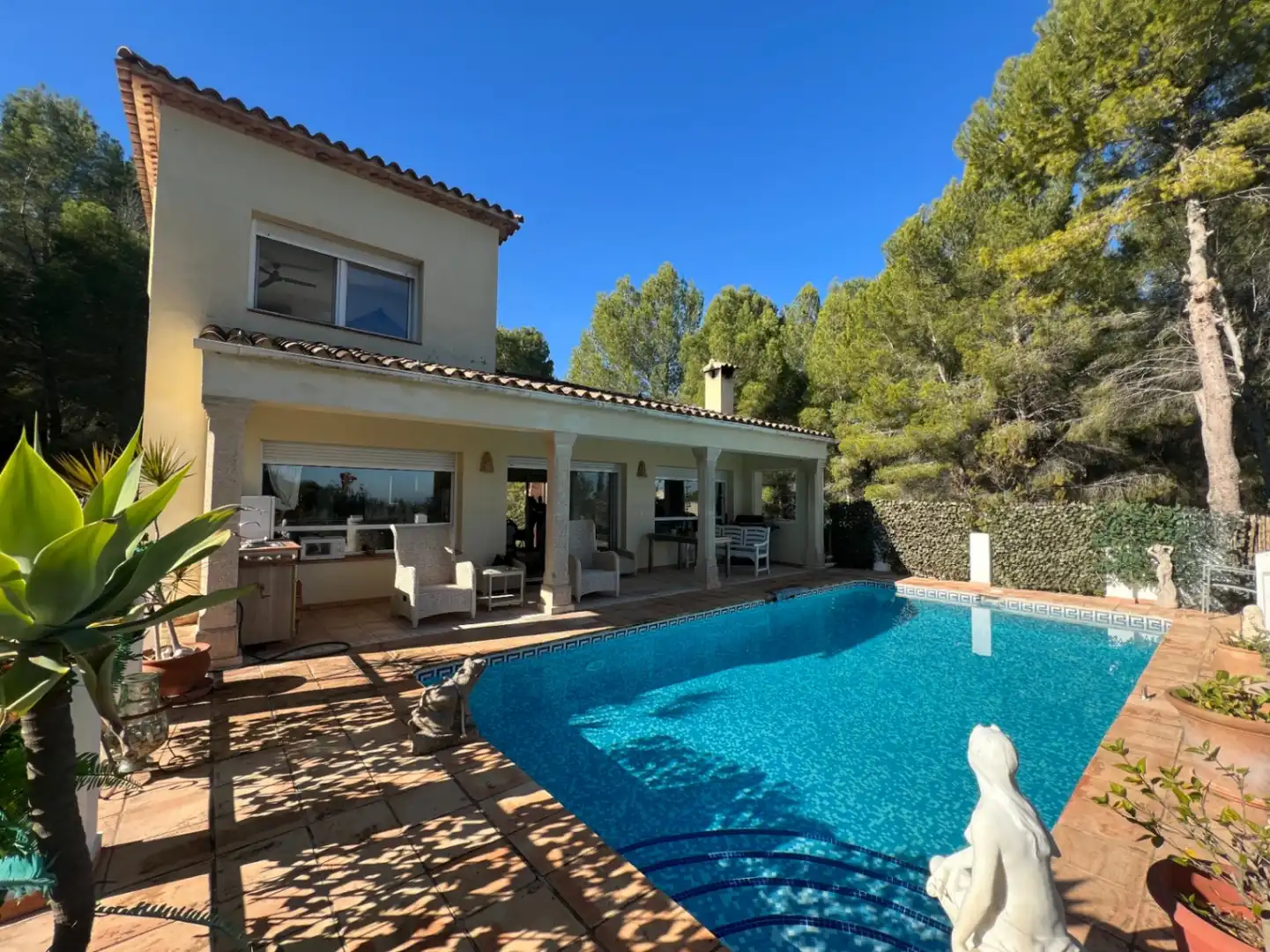 Detached house with garden for sale in Centro