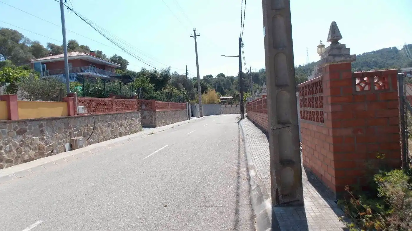 Terreny residencial en venda a Vallirana, imagen 5