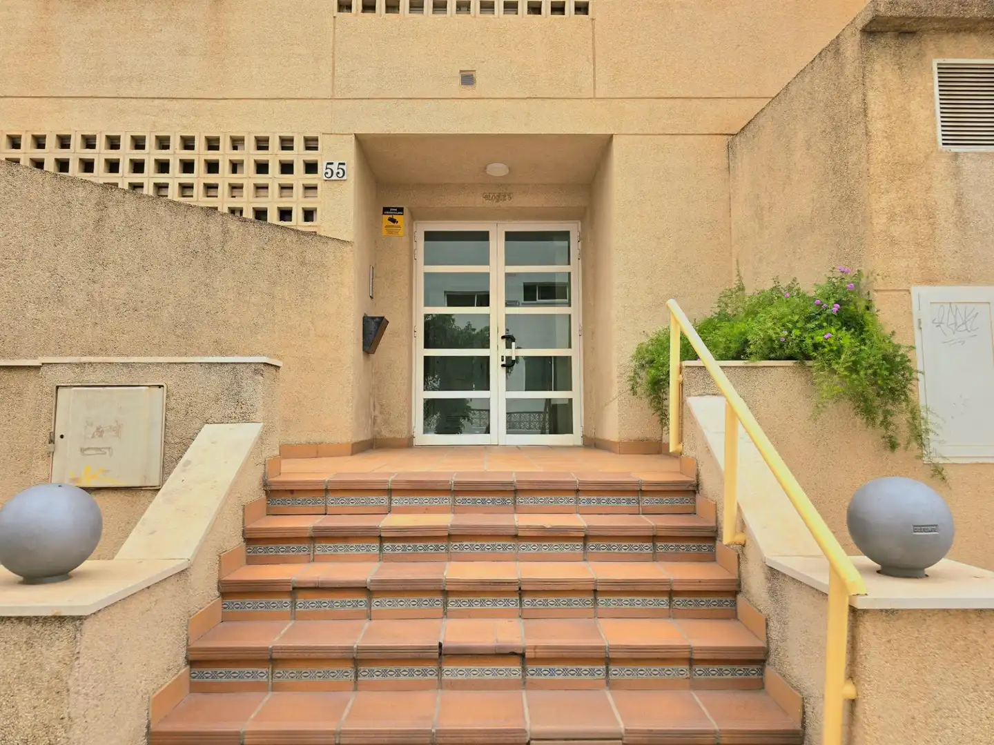 Piso en venta en Torremolinos con Aire acondicionado, Calefacción y Jardín privado