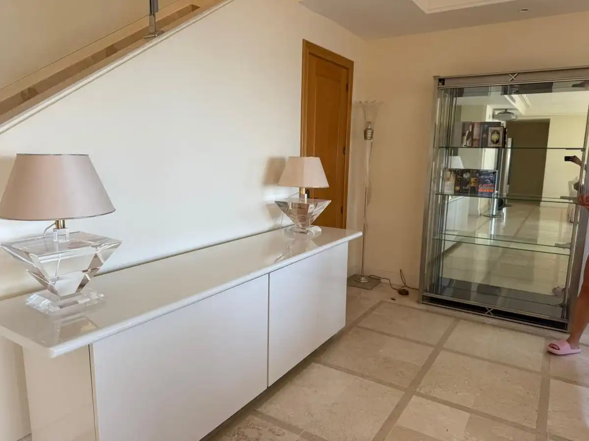 Maisonette zur Miete in Estepona mit Terrasse, Schwimmbad und Gemeinschaftspool