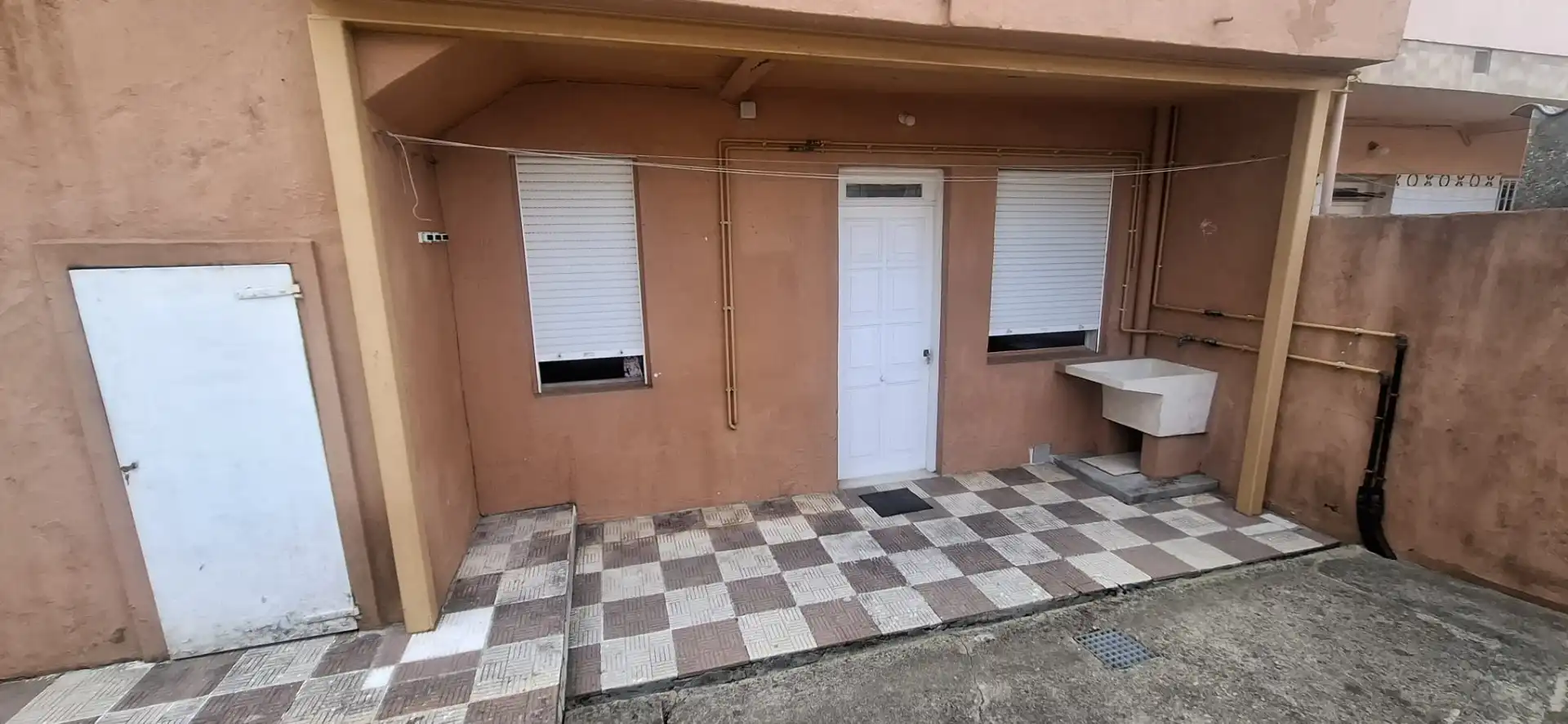 Vista exterior de Casa o xalet en venda en Vigo  amb Jardí privat i Terrassa