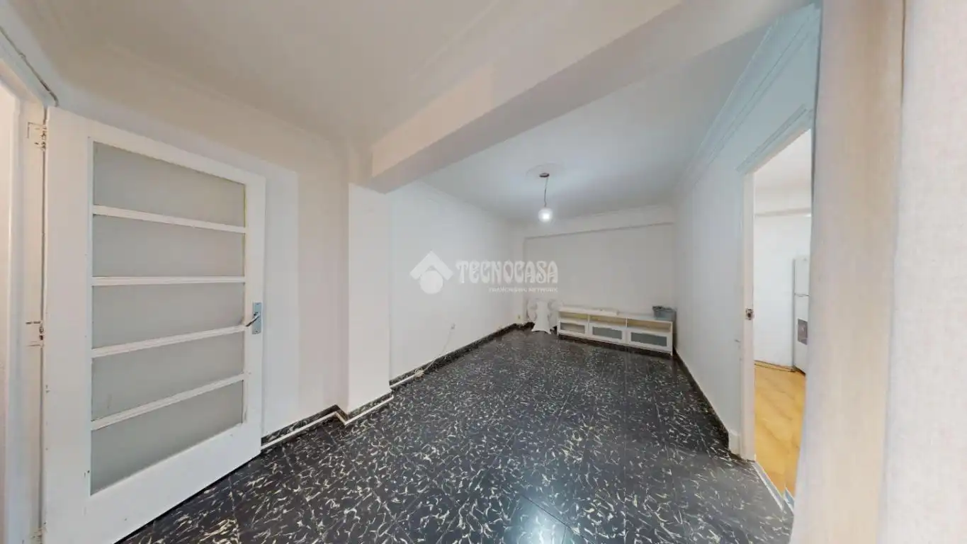 Piso en venta en Valencia con Balcón