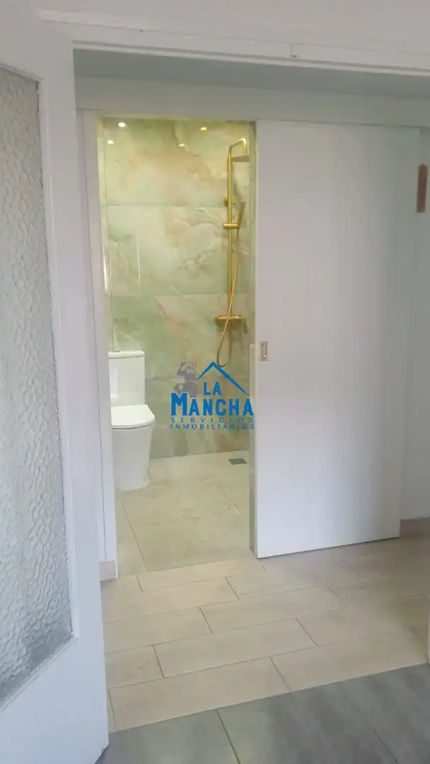 Bathroom of Flat for sale in Almansa  with Furnished and Balcony