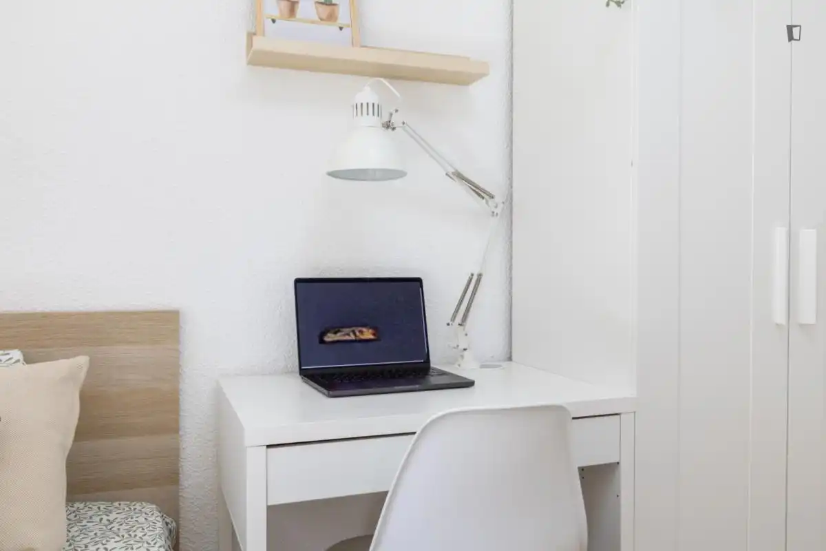 Habitación de Apartamento para compartir en Parla con Calefacción, Amueblado y Horno