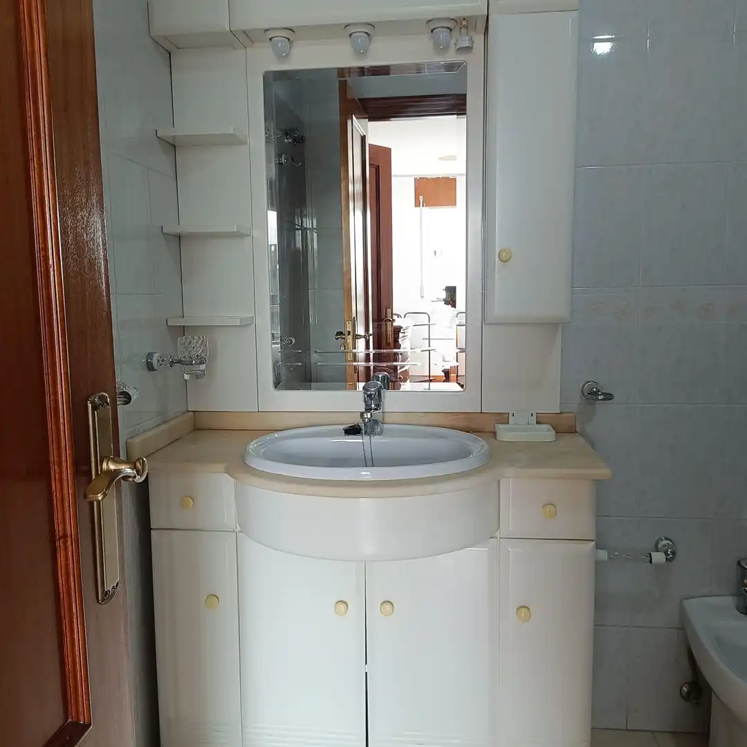 Bathroom of Flat for rent in Lugo  with Heating, Furnished and Balcony