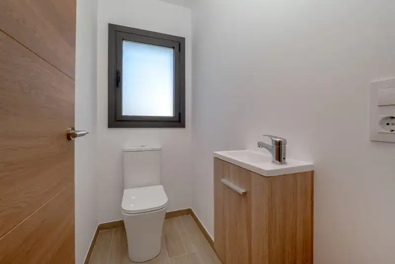 Bathroom of Attic for sale in Empuriabrava  with Air Conditioner, Heating and Private garden
