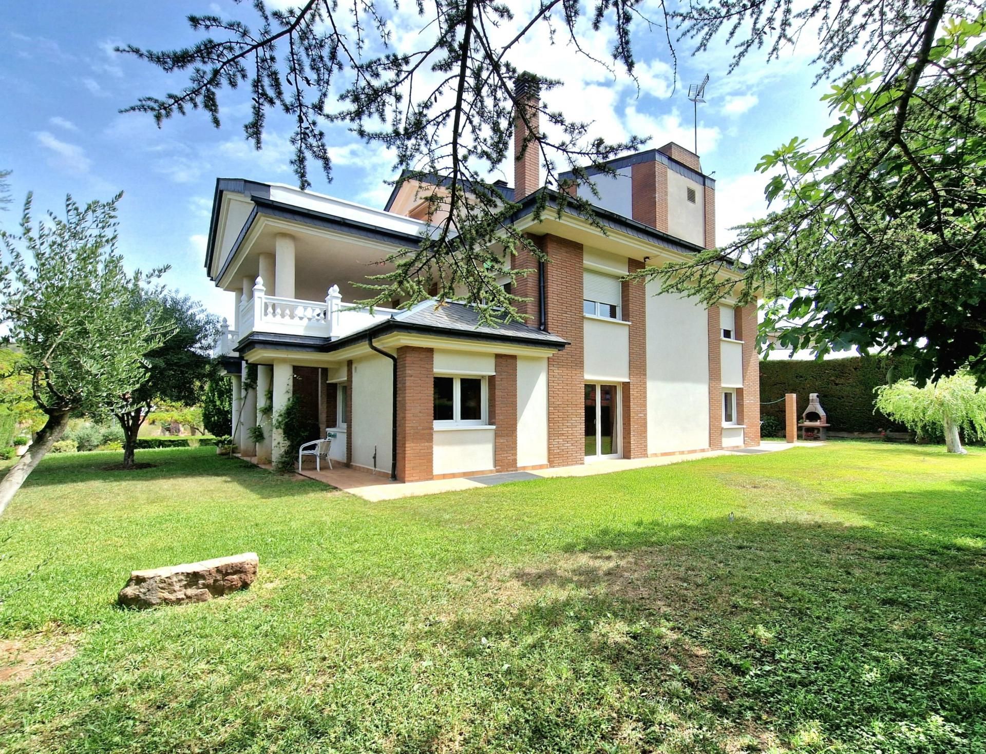 Garden of House or chalet for sale in Begues  with Heating, Terrace and Alarm