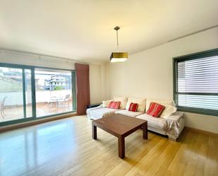 Living room of Flat to rent in  Granada Capital  with Heating and Terrace