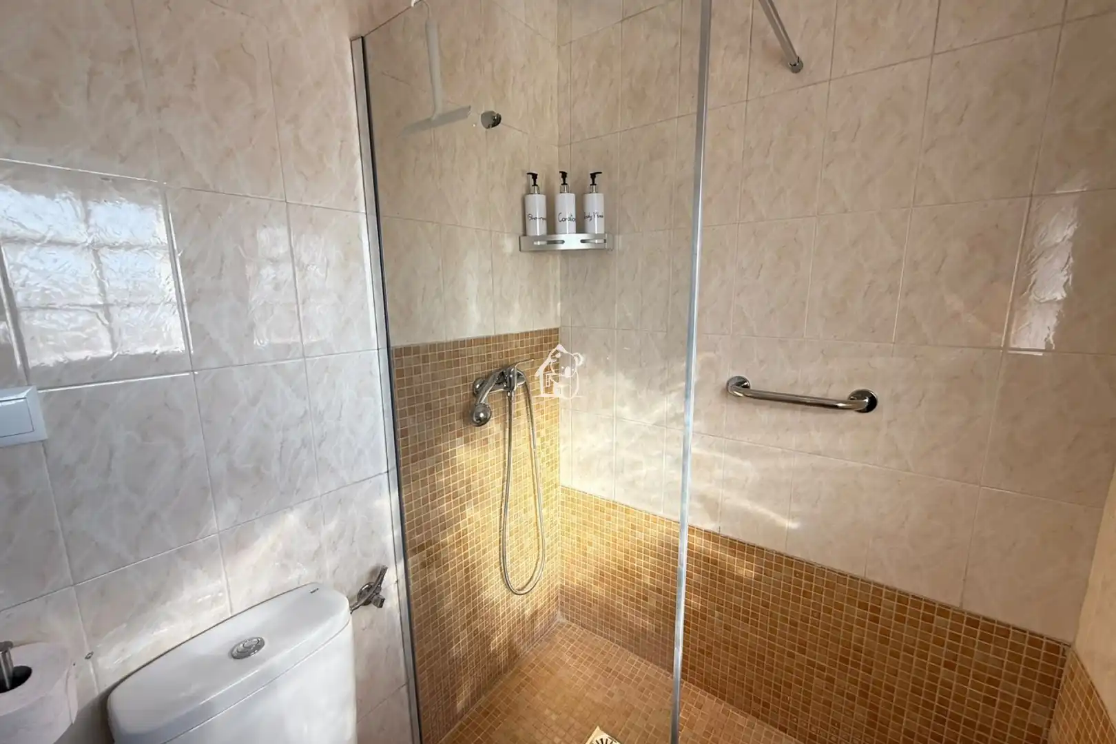 Apartamento con terraza en alquiler en El Raso, imagen 15