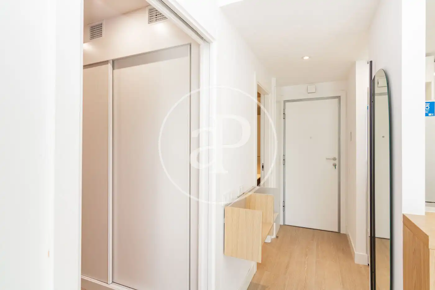 Wohnung zur Miete in Madrid mit Klimaanlage, Heizung und Privatgarten
