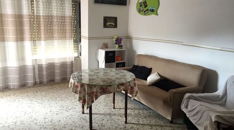 Precioso piso en Torreperogil, con garaje privado y terraza.