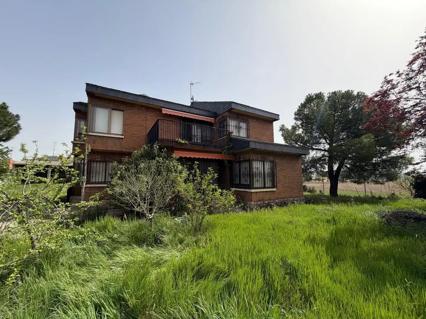 Vista exterior de Casa o xalet en venda en Valladolid amb Calefacció i Moblat