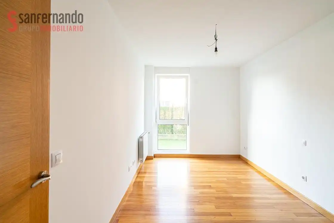 Habitación de Planta baja en venta en Valle de Mena con Calefacción y Jardín privado