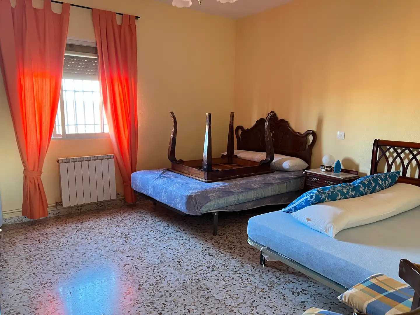 Dormitori de Casa o xalet en venda en Villafranca de los Caballeros amb Aire condicionat, Calefacció i Terrassa