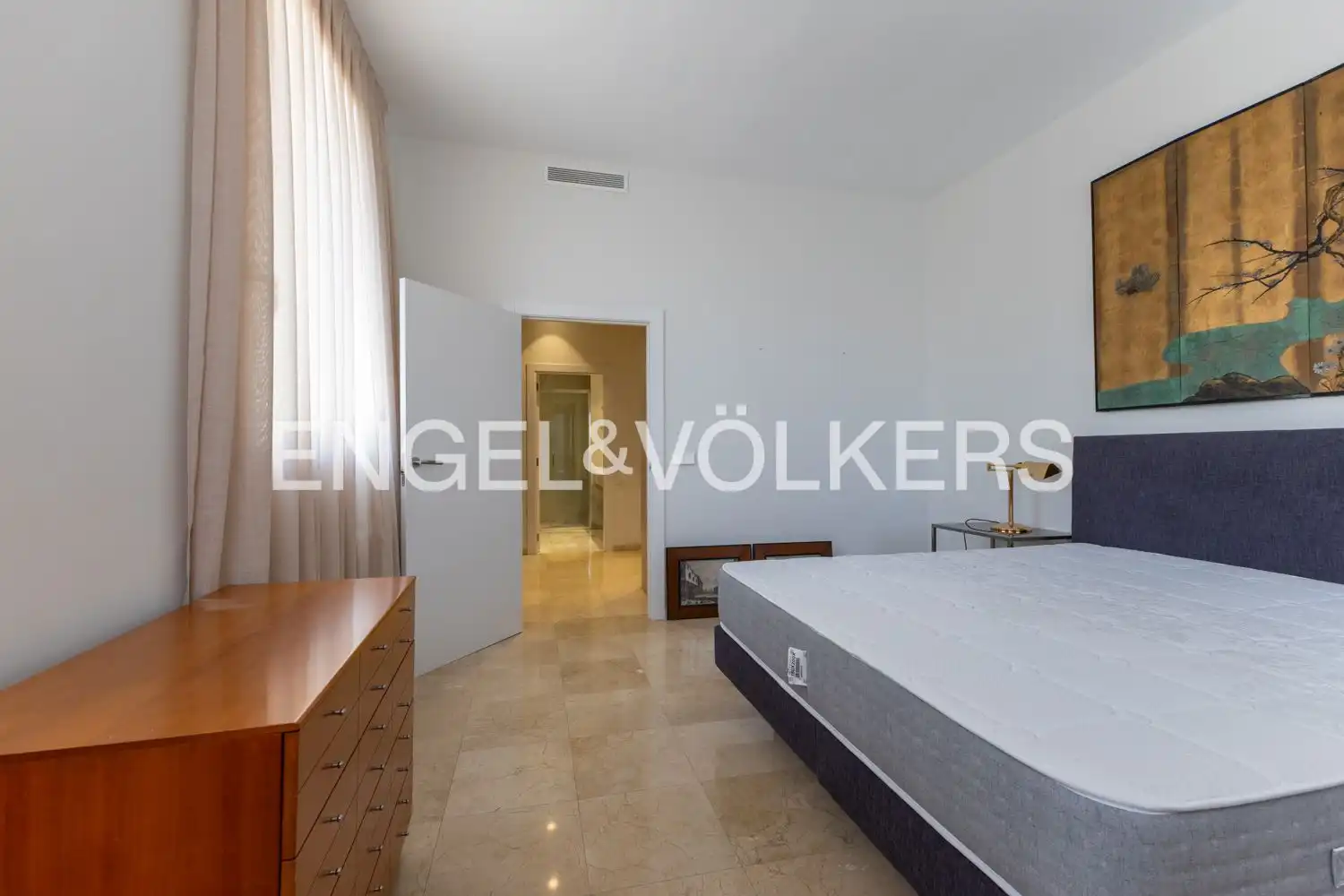Habitación de Piso de alquiler en Valencia con Aire acondicionado, Calefacción y Amueblado
