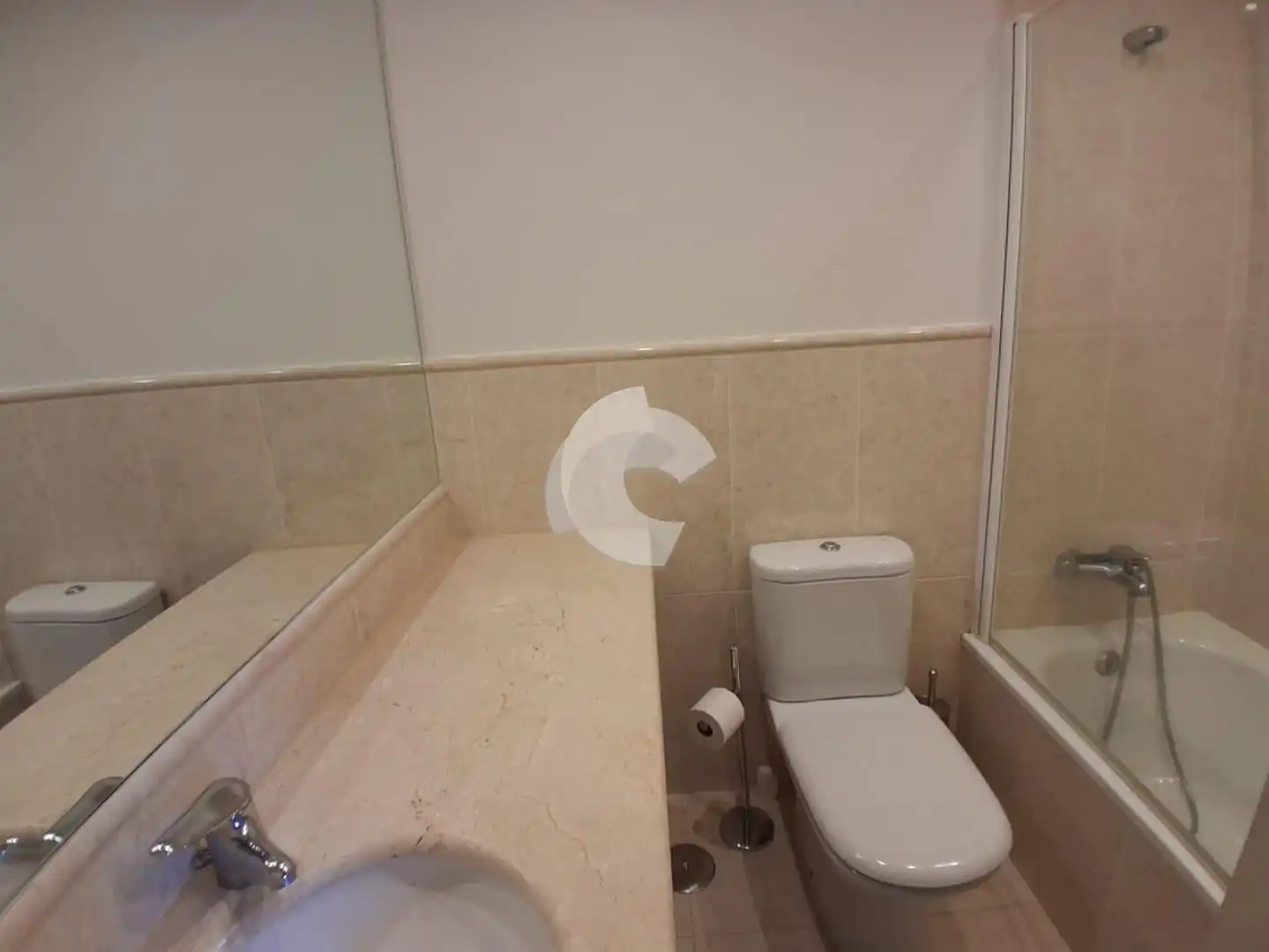 Baño de Piso en venta en Mondariz-Balneario con Calefacción, Trastero y Piscina