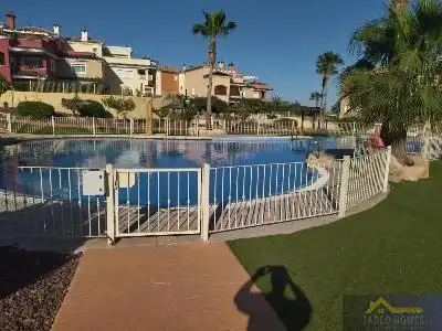 Apartamento de alquiler en Reino Unido, 6, Baños y Mendigo