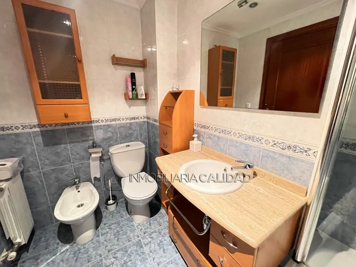 Piso de alquiler en Burgos con Calefacción, Trastero y Amueblado