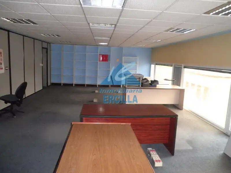 Oficina de alquiler en Basauri  con Aire acondicionado, Calefacción y Amueblado
