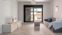 Living room of Flat for sale in  Granada Capital  with Air Conditioner, Heating and Terrace