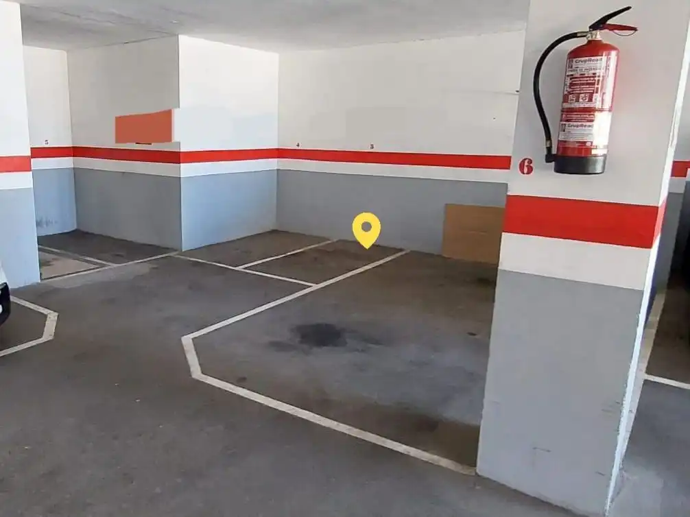 Parkplatz von Garage zur Miete in Montgat