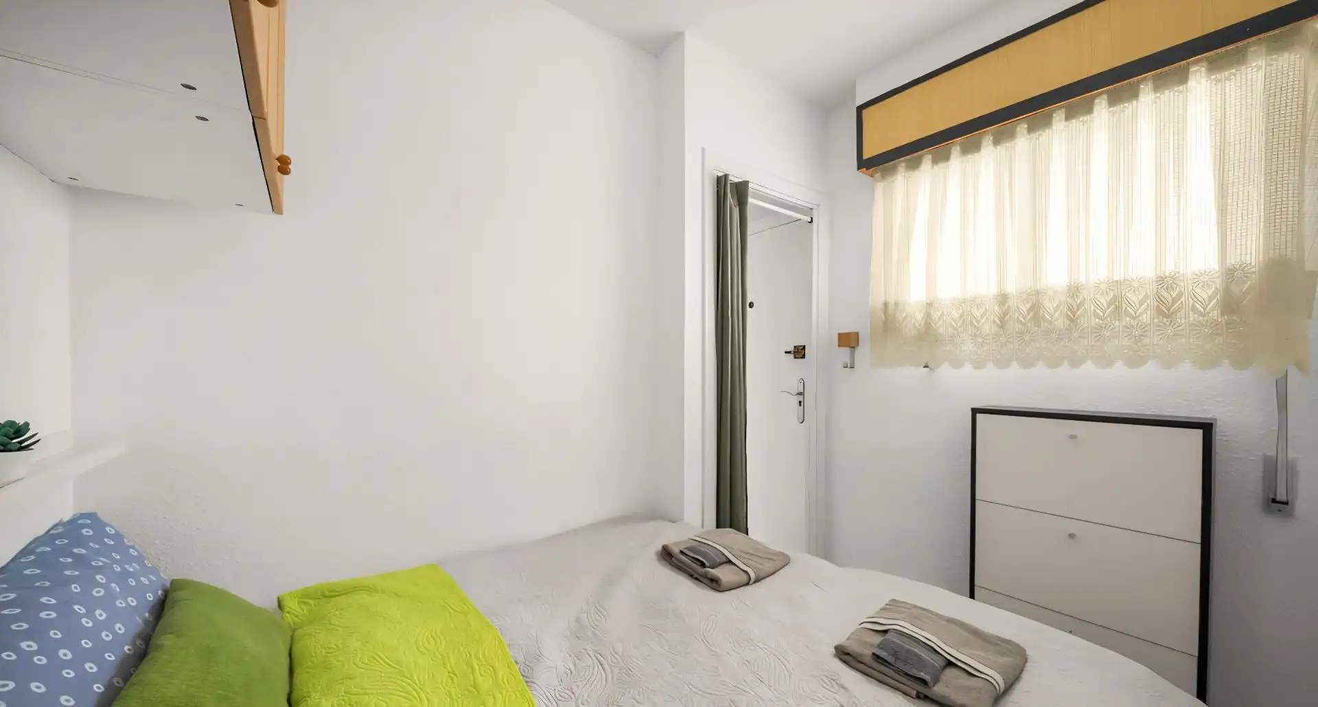 Habitación de Apartamento en venta en Torrevieja con Trastero y Amueblado