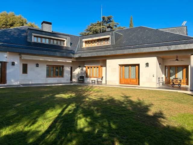 Casa-chalet en Venta en Ronda de Sobradiel en Conde Orgaz - Piovera