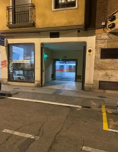 Parcheggio in affitto a Centro, imagen 5