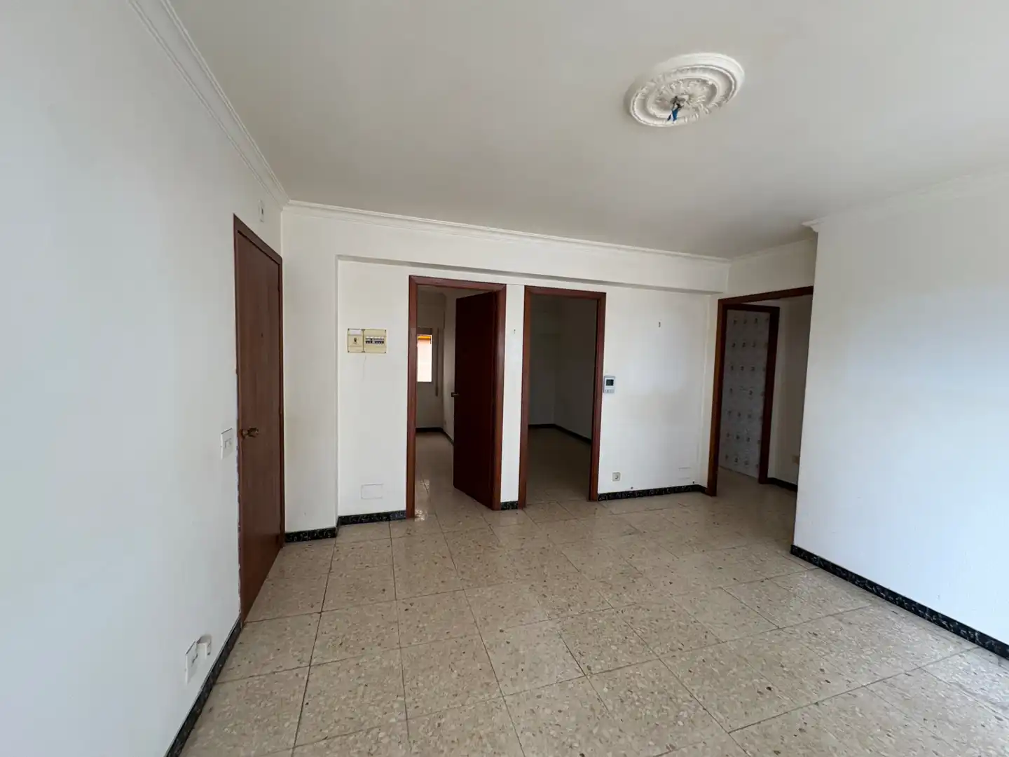 Sala de estar de Piso en venta en Narón con Terraza, Trastero y Balcón