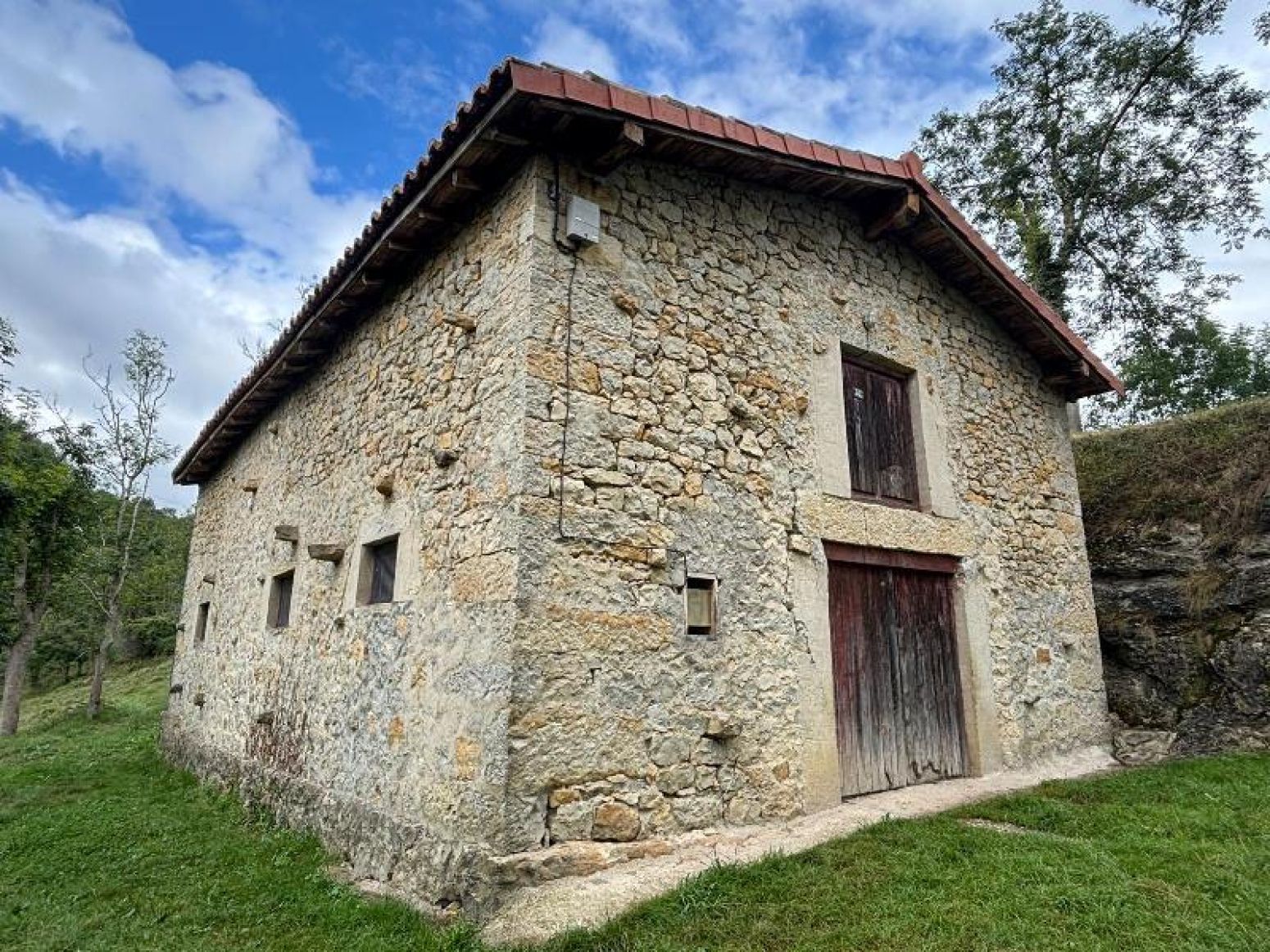 Vista exterior de Casa o xalet en venda en Valdáliga amb Calefacció