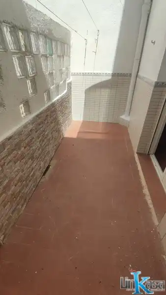 Bany de Pis en venda en Linares amb Moblat i Balcó