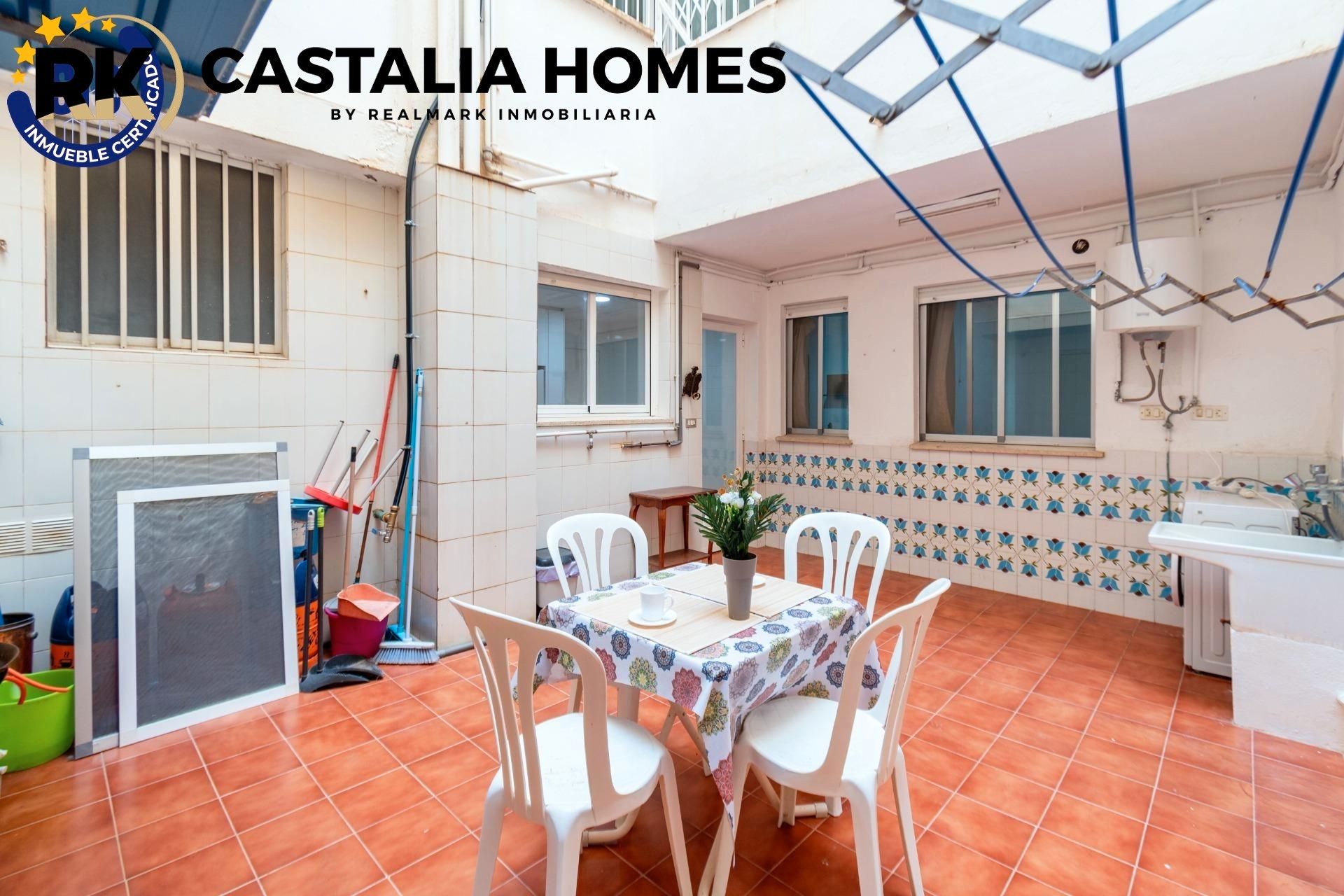 Vista exterior de Pis en venda en Burriana / Borriana amb Traster, Forn i Rentadora