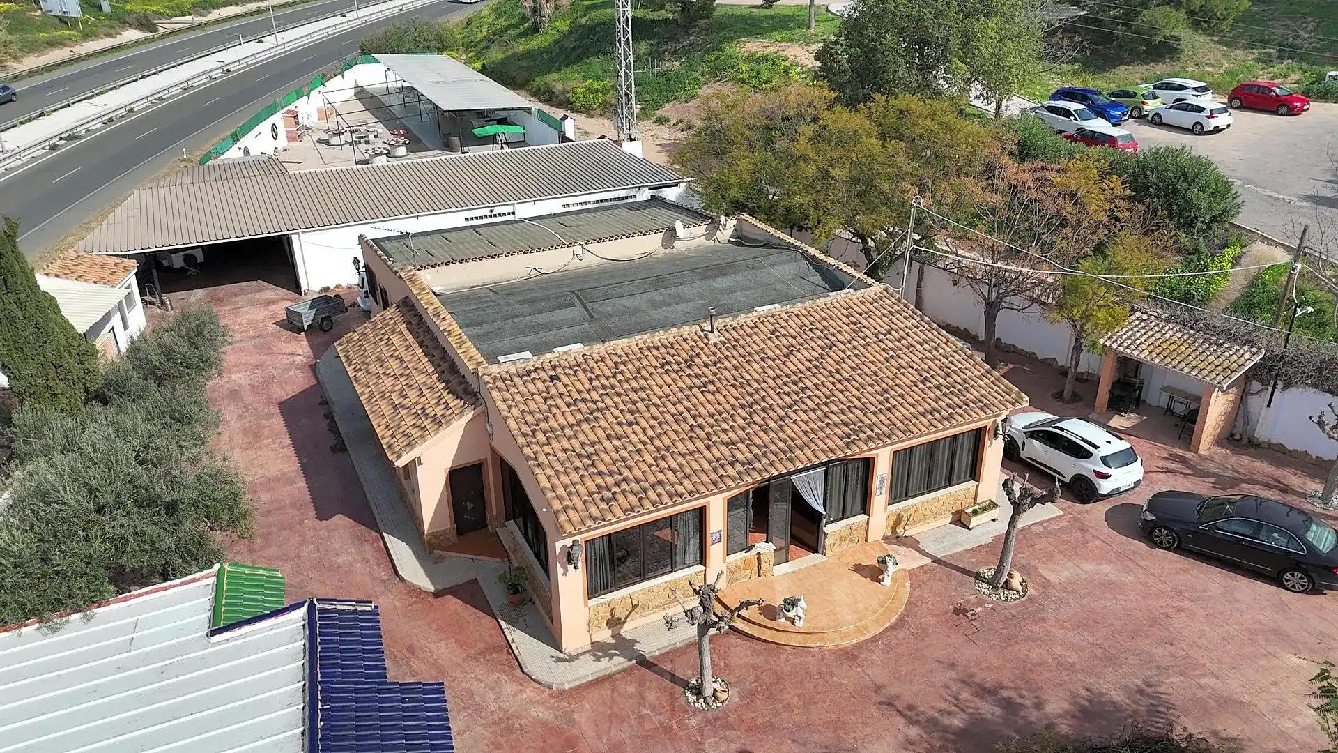 Vista exterior de Casa o xalet en venda en Cartagena amb Aire condicionat, Jardí privat i Moblat