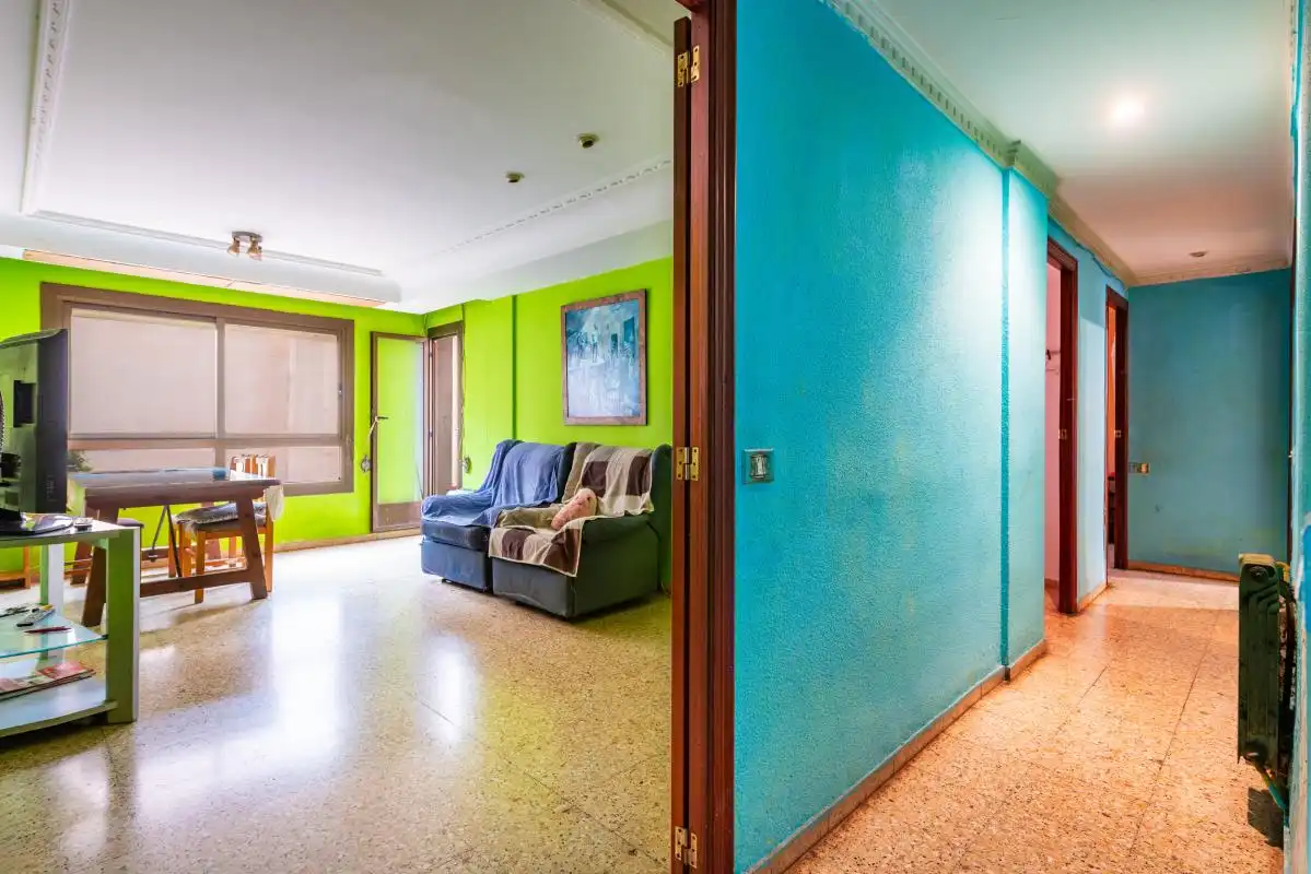 Piso en venta en Castellón de la Plana / Castelló de la Plana con Calefacción, Terraza y Balcón