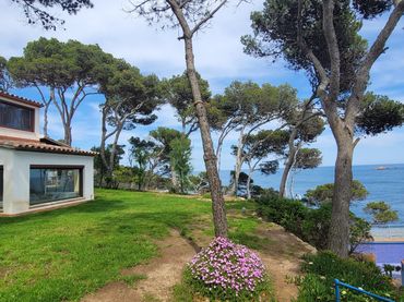 Detached house with pool for sale in La Fosca - Cala Margarida