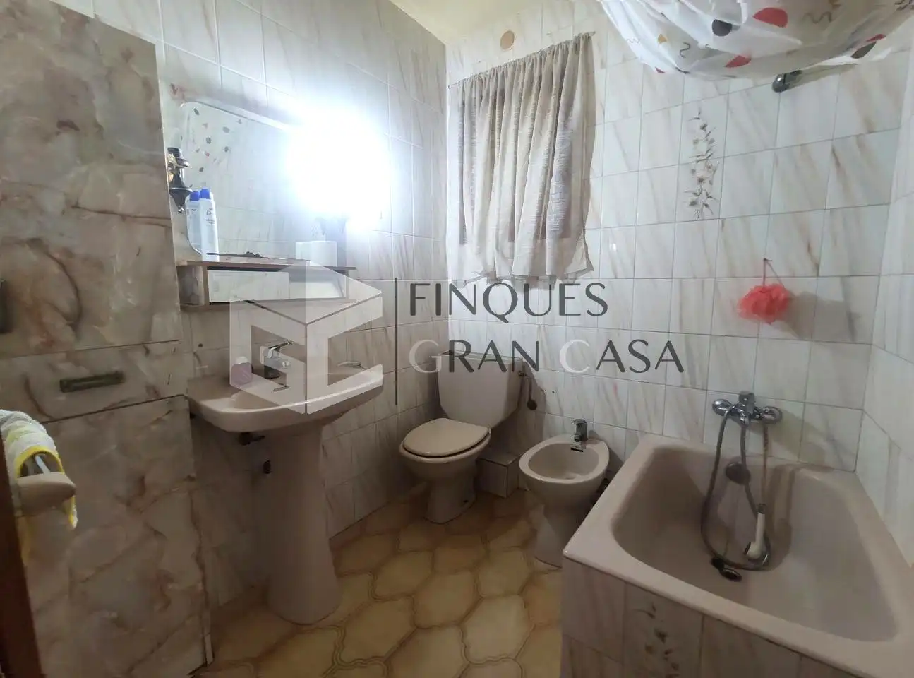 Bathroom of Flat for sale in Canovelles  with Balcony and Alarm